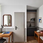 Base - Contactless Check In Aparthotel 4*