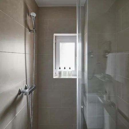 アパートホテル Base