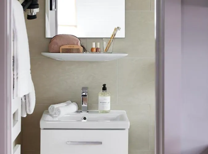 Base - Contactless Check In Aparthotel Losanna