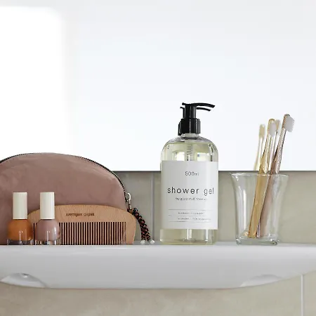 Base Apart-hotel Lausana