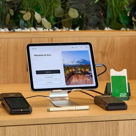 公寓式酒店 Base - Contactless Check In 洛桑