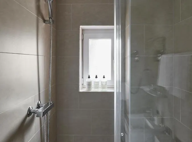 公寓式酒店 Base - Contactless Check In