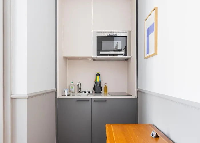 Base - Contactless Check In 公寓式酒店 洛桑