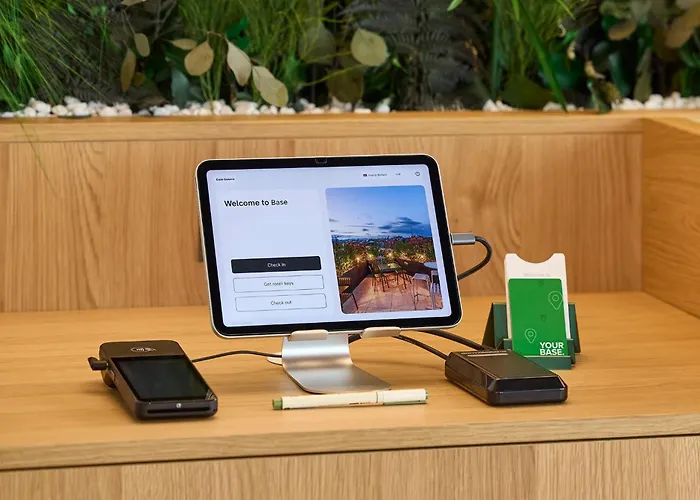 公寓式酒店 Base - Contactless Check In 洛桑